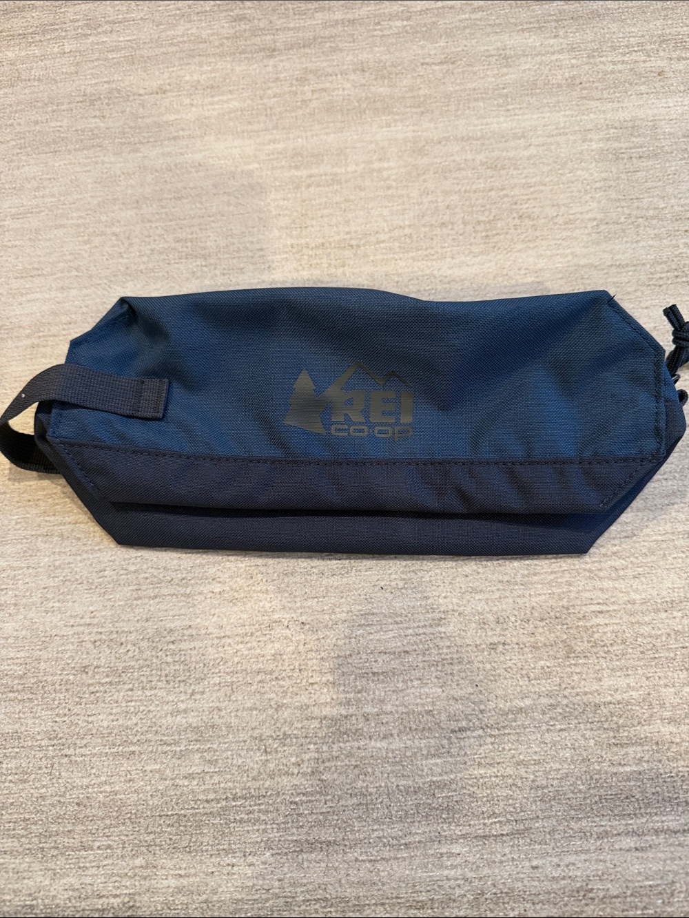 REI Navy Men's Travel Toiletry Kit with Carry Loop